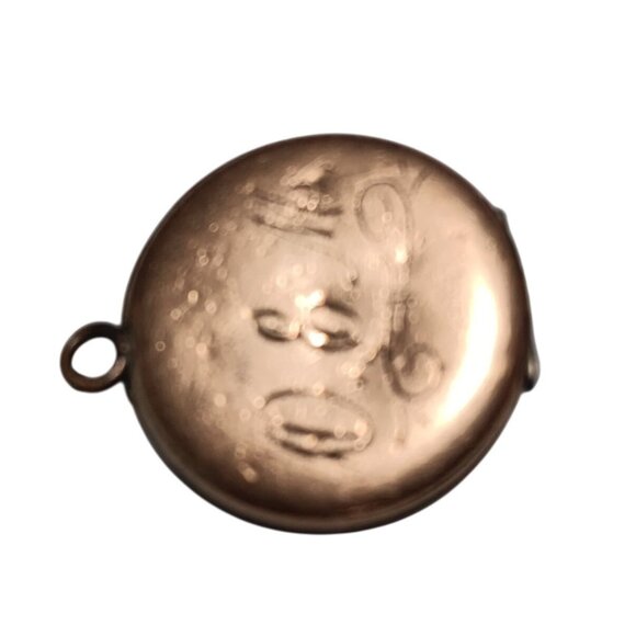 1900's Antique Gold Fill Round Double Locket Engraved O.E.M Celluloid Photo 7/8" - Picture 4 of 5